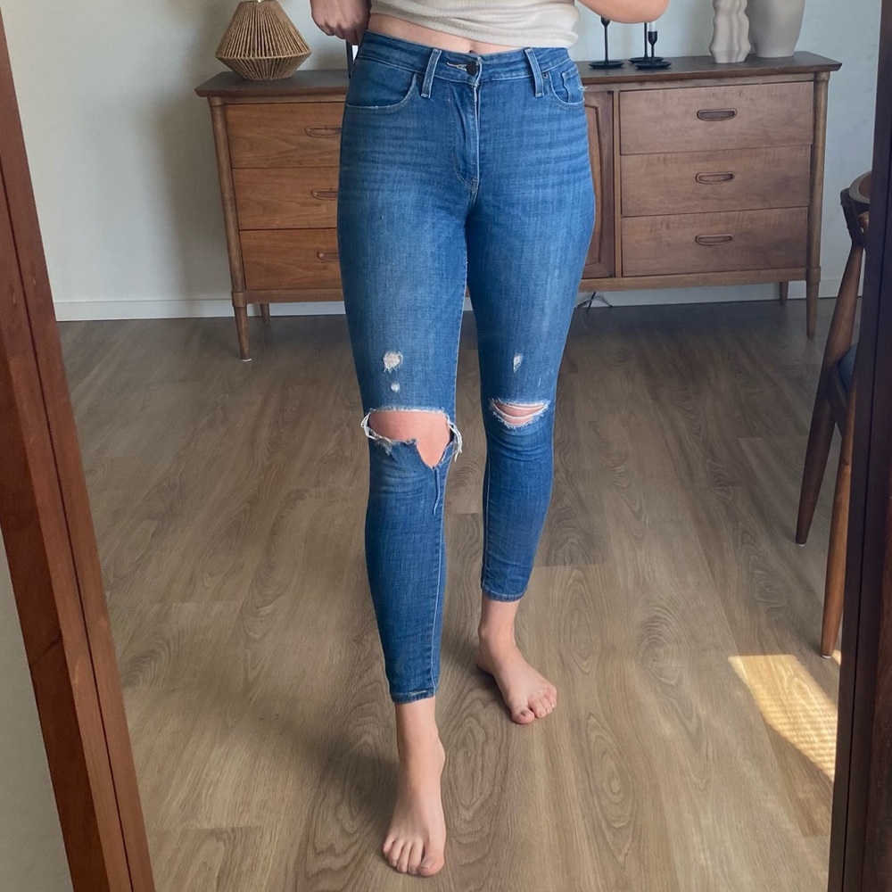 LEVI 721 High Rise Skinny Jeans